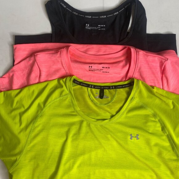 Lot of 3 Under Armour HeatGear Tops Womens Size M Athleisure Activewear - Picture 1 of 7